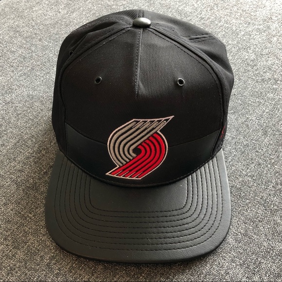 💁🏻♂️Portland Trail Blazers SnapBack - Picture 2 of 7
